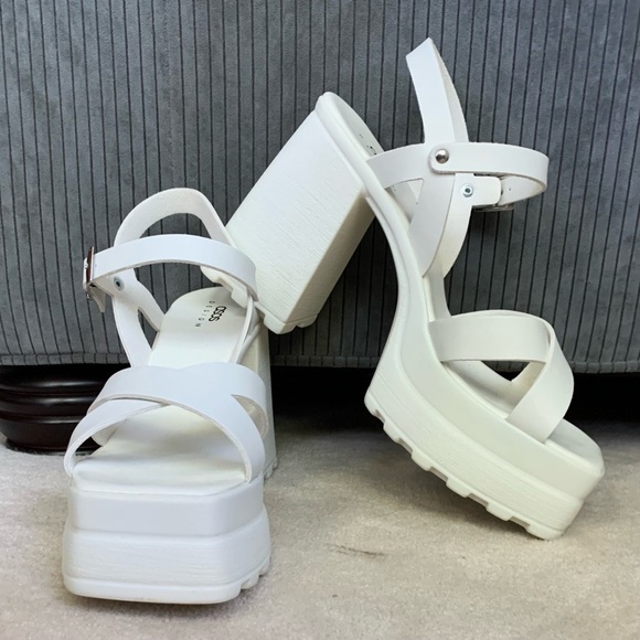 NEW ASOS Chunky White Platform Sandals - Picture 4 of 8